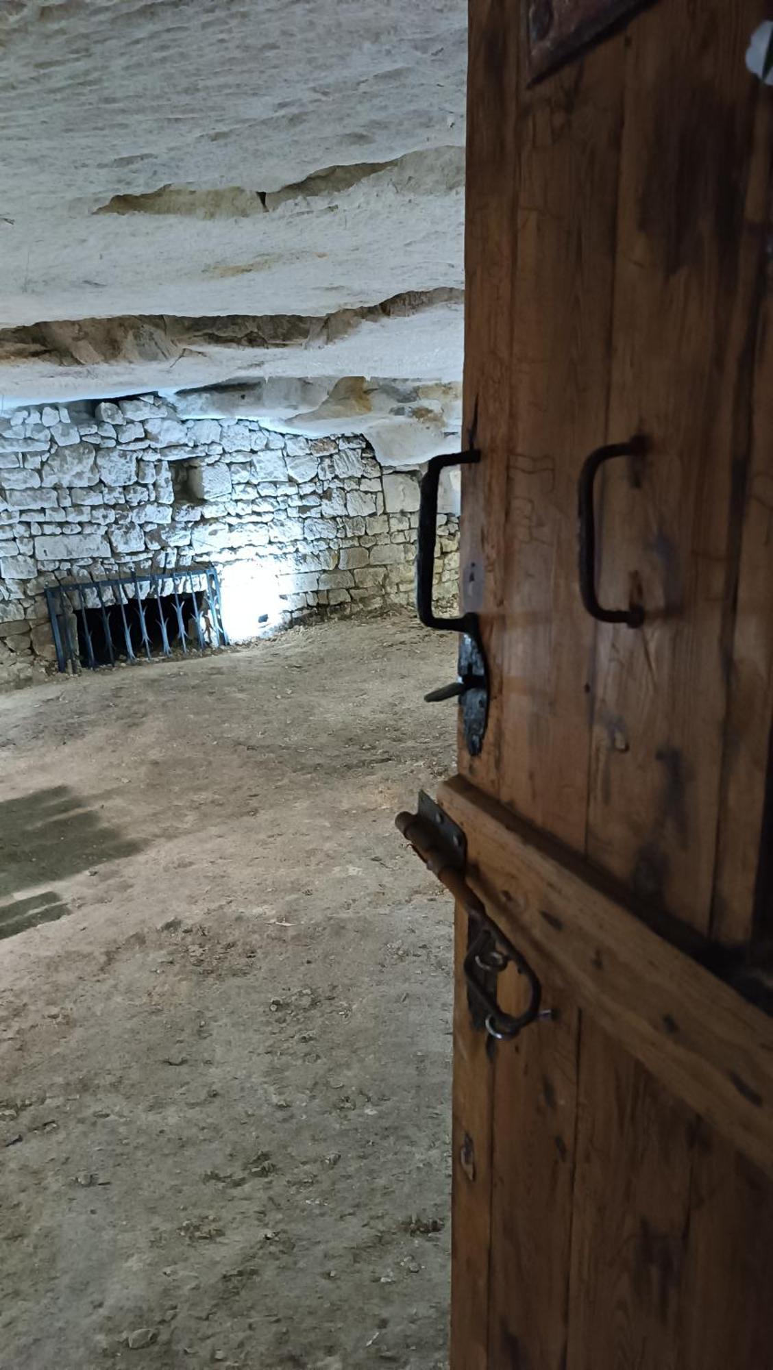 Meuble De Tourisme Petit Chail Saint Savinien ภายนอก รูปภาพ